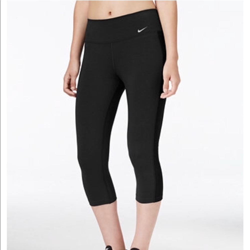 Nike Capri Black leggings